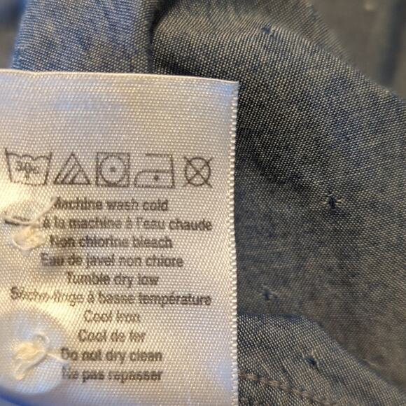 Mountain Khakis Chambray White Dot Button Down Shirt Women's Size Medium - Picture 10 of 12